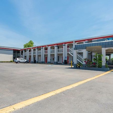 Oyo Hotel Augusta Downtown Екстер'єр фото