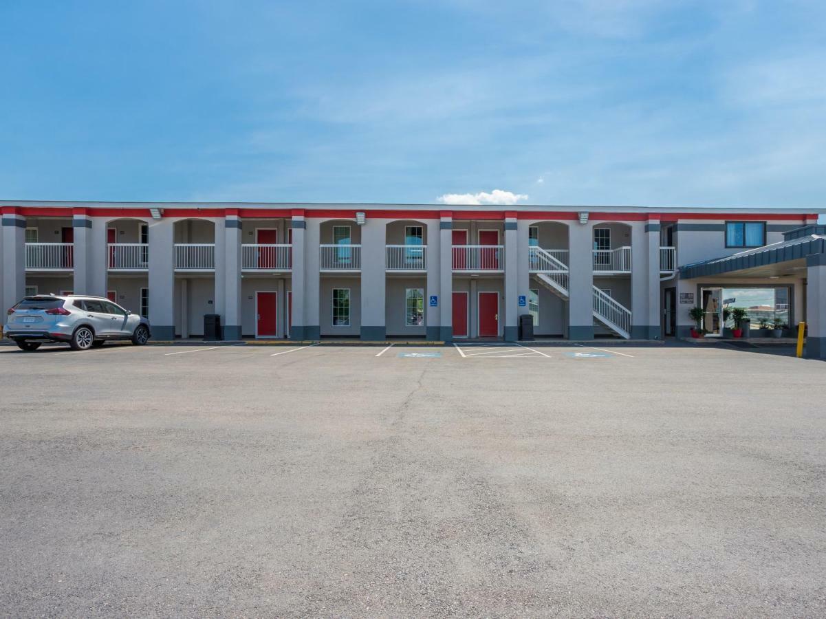 Oyo Hotel Augusta Downtown Екстер'єр фото