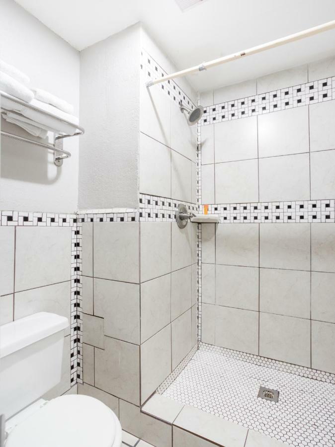 Oyo Hotel Augusta Downtown Номер фото